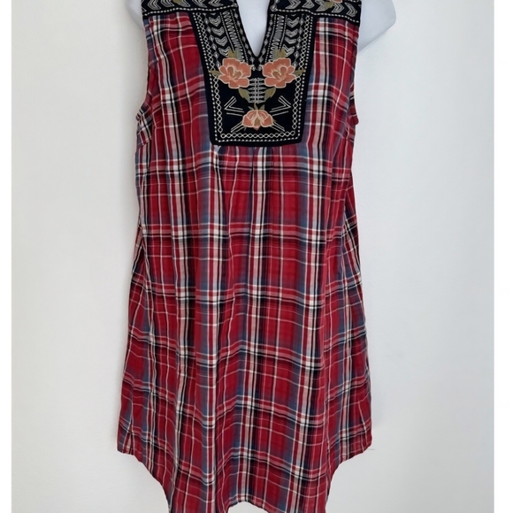 THML Dresses & Skirts - THML Red and Black Sleeveless V-neck Mini Dress